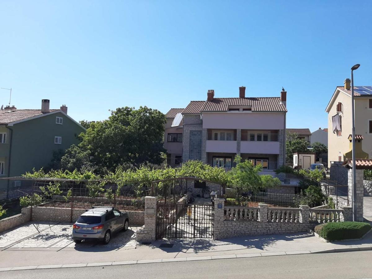 Apartments Izabela Muzic-Fornaric Cres Exteriér fotografie
