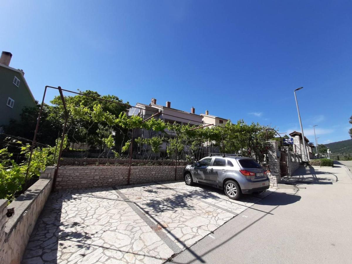 Apartments Izabela Muzic-Fornaric Cres Exteriér fotografie